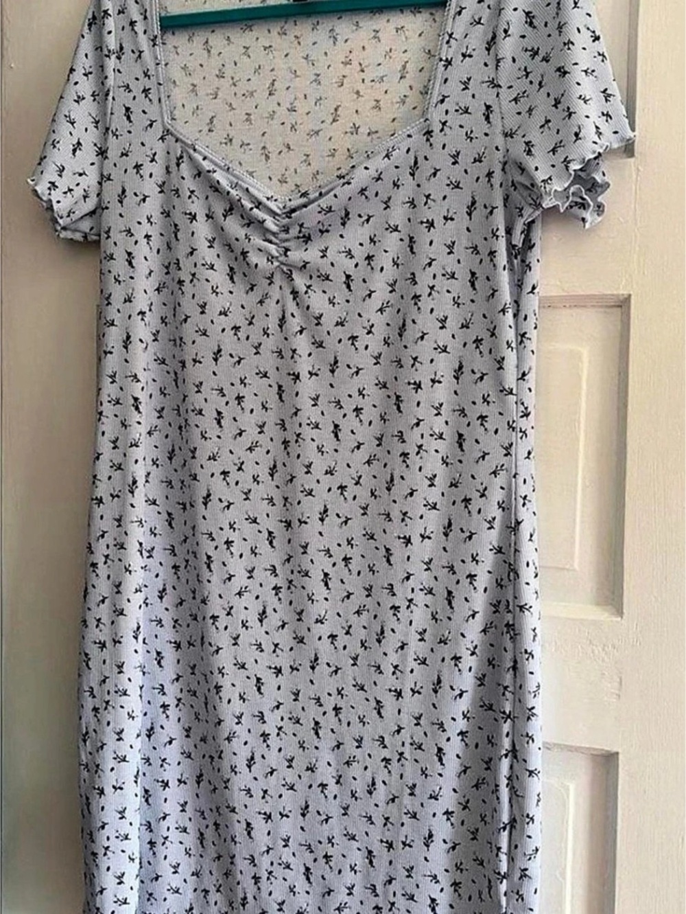 H&M Floral Mini Dress in Light Blue & Black Size XL Like New